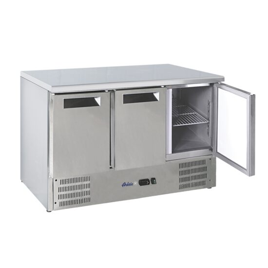 Хладилна студена маса 368L, Hendi неръждаема стомана, 3 врати, 4kw, 2/8°C, 1365x700x(H)850mm