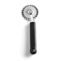 Cutit taiere aluat cu lama zimtata din inox, 180 mm